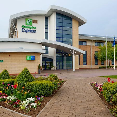 Holiday Inn Express Northampton - South By Ihg Exteriér fotografie