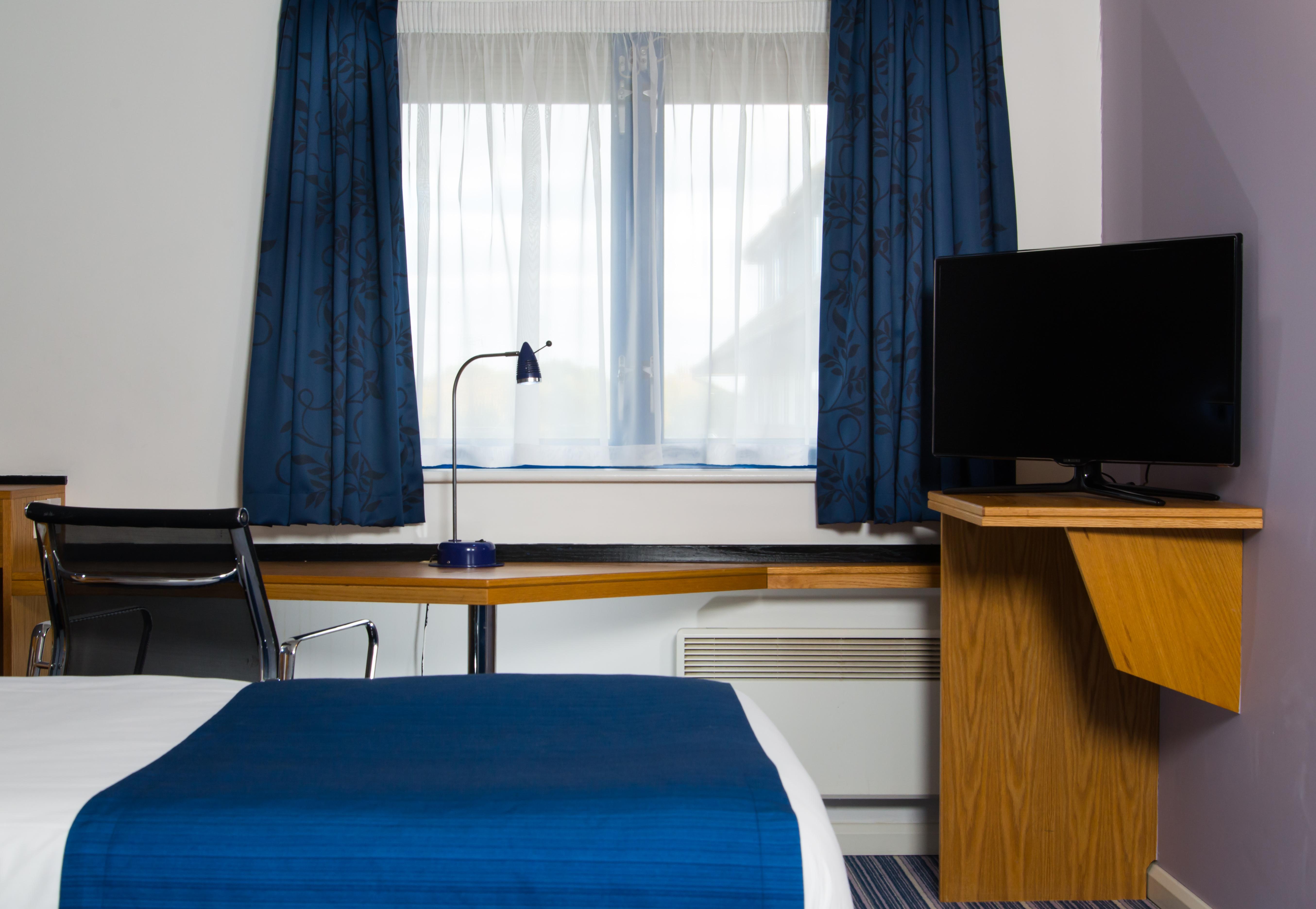 Holiday Inn Express Northampton - South By Ihg Exteriér fotografie