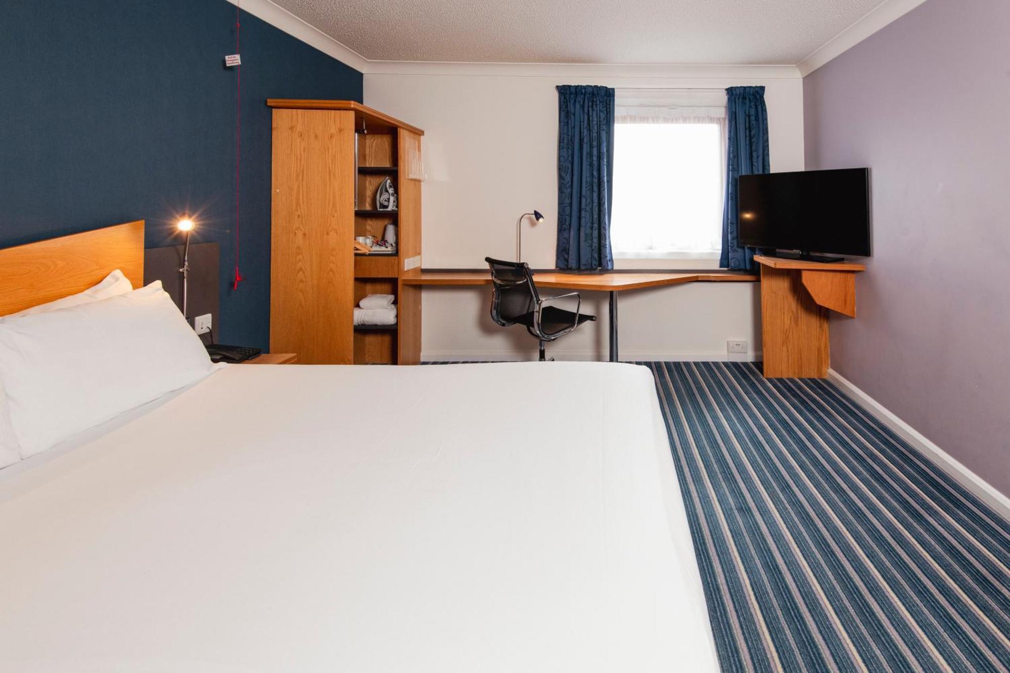 Holiday Inn Express Northampton - South By Ihg Exteriér fotografie