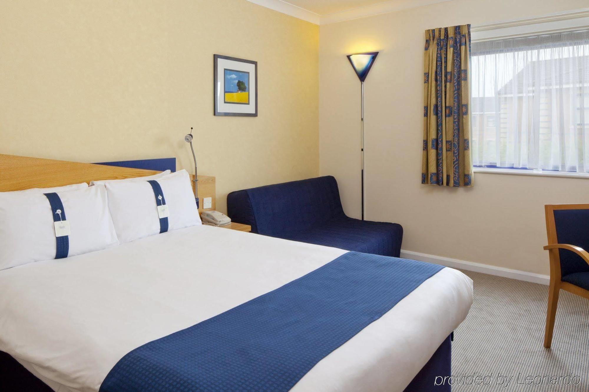 Holiday Inn Express Northampton - South By Ihg Exteriér fotografie
