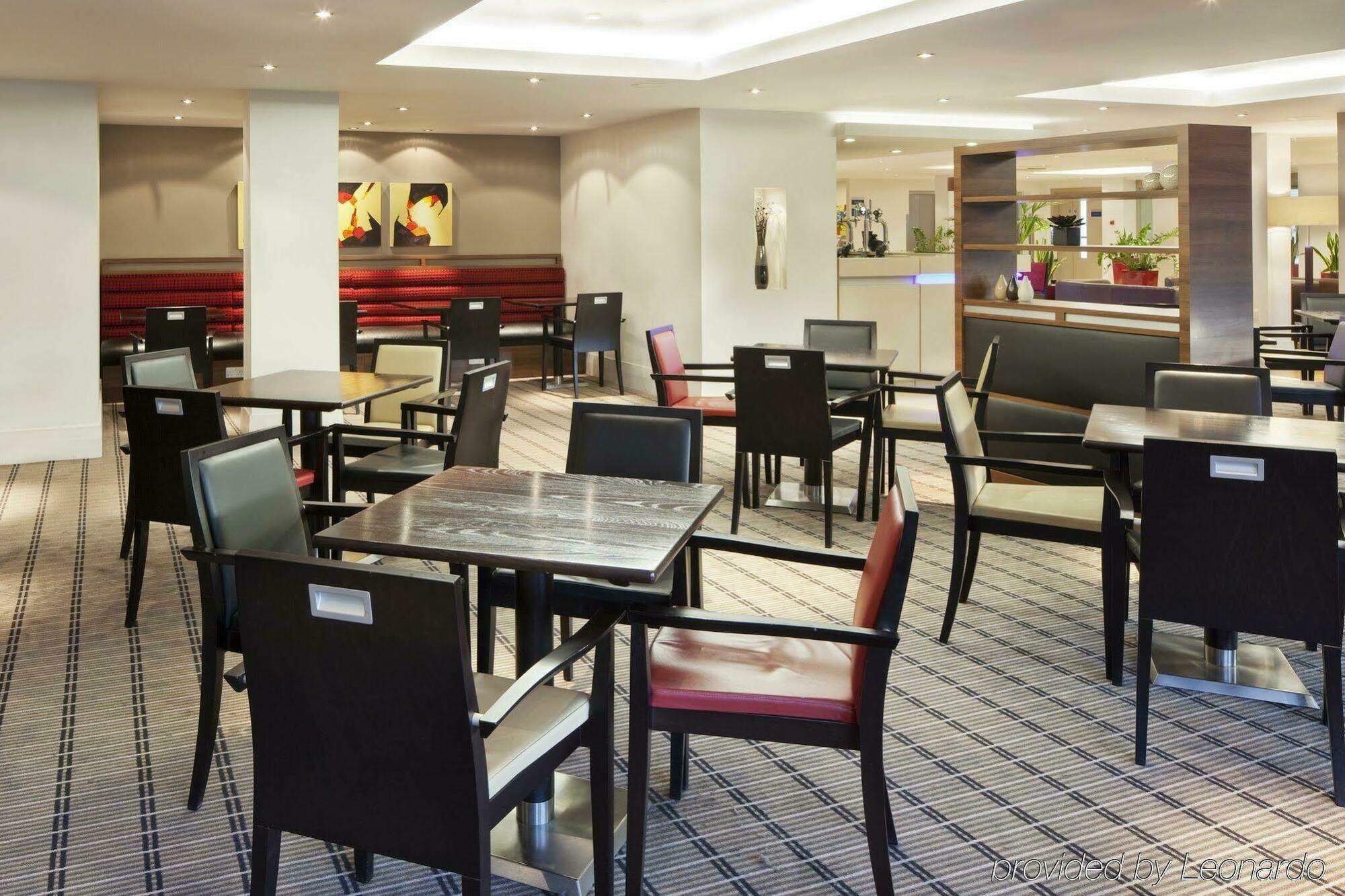 Holiday Inn Express Northampton - South By Ihg Exteriér fotografie